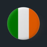 Die Flagge von Irland Button<br><div class="desc">Die Flagge von Irland wird von den grünen,  weißen und orange Linien gemacht. Es ist ein großes Geschenk für die,  denen Liebe Irland oder ein irisches Erbe haben. Dieser Entwurf ist auch auf vielen anderen Produkten verfügbar,  damit Sie von wählen.</div>