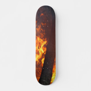 Die Flammenrolle gelassen Skateboard