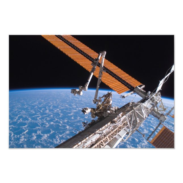 Die Flügel der Canadarm2- und Solarpaneele Fotodruck (Vorne)