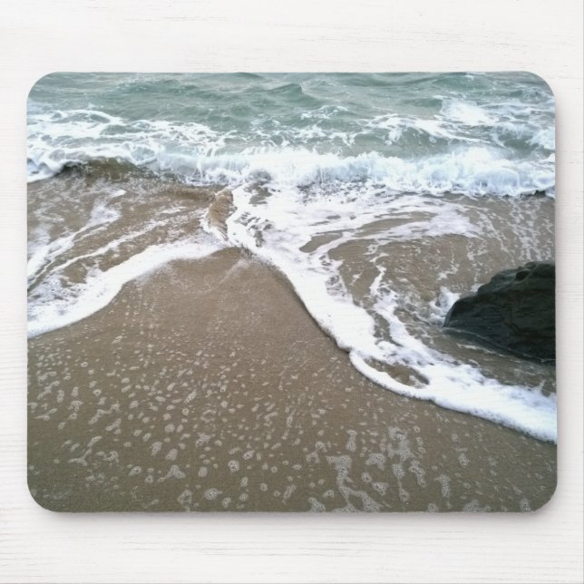 Die Flut, die Ashore über den Felsen spült Mousepad (Vorne)