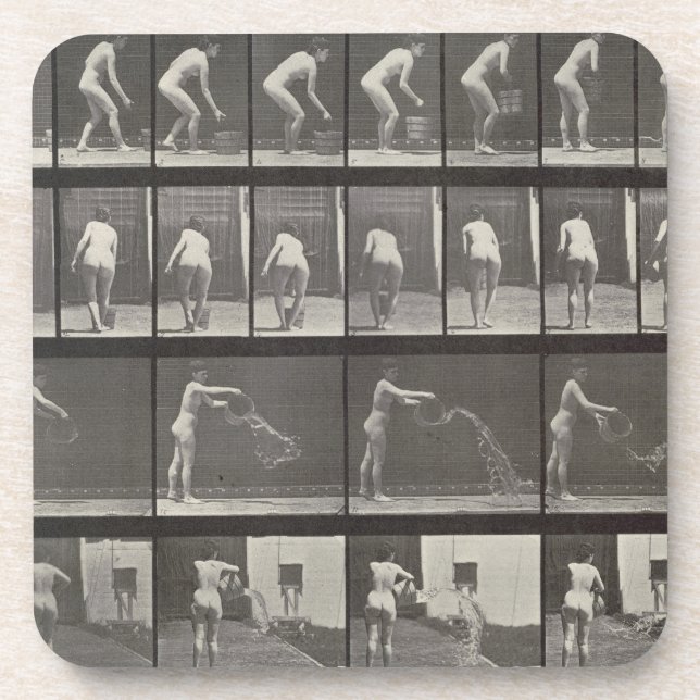 Die Frau, die einen Eimer Wasser wirft, überziehen Untersetzer (Vorderseite)