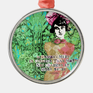 Die Frauen denken an den grünen Hintergrund digita Ornament Aus Metall