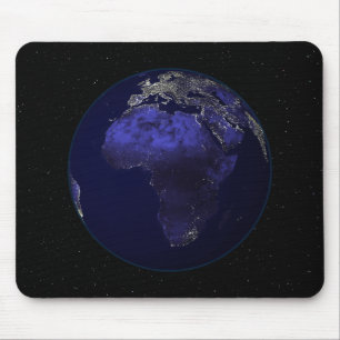 Die ganze Erde in der Nacht zeigt Afrika und Europ Mousepad