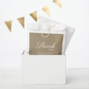 Die Gastgeschenk Hochzeit ist in einem minimalisti Geschenktütchen