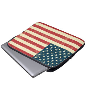 Die gealterte amerikanische Flagge verblaßte Laptopschutzhülle