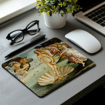 Die Geburt der Venus | Botticelli Mousepad<br><div class="desc">Die Geburt der Venus durch den italienischen Renaissancekünstler Sandro Botticelli (1445 - 1510). Botticellis Originalgemälde ist ein Tempel auf Tafel,  das die Göttin Venus darstellt,  die aus dem Meer als vollgewachsene Frau hervorgeht. Verwenden Sie die Entwurfstools,  um einen benutzerdefinierten Text hinzuzufügen oder das Bild zu personalisieren.</div>