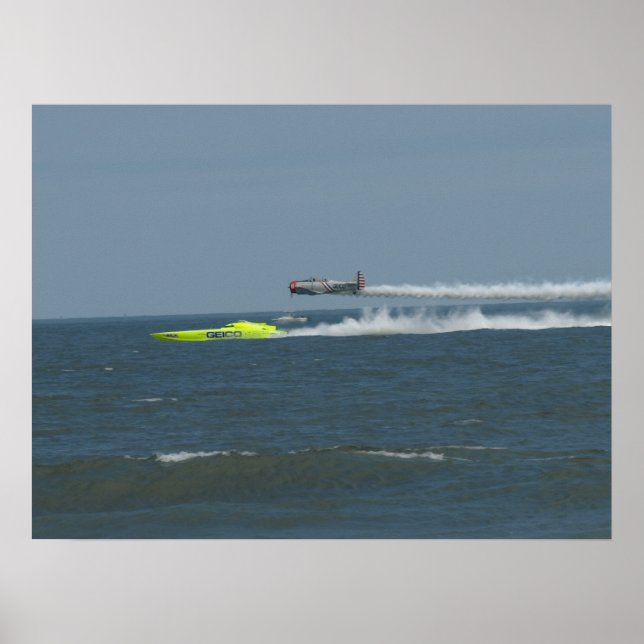 Die GEICO Skytypers und Miss GEICO. Poster (Vorne)