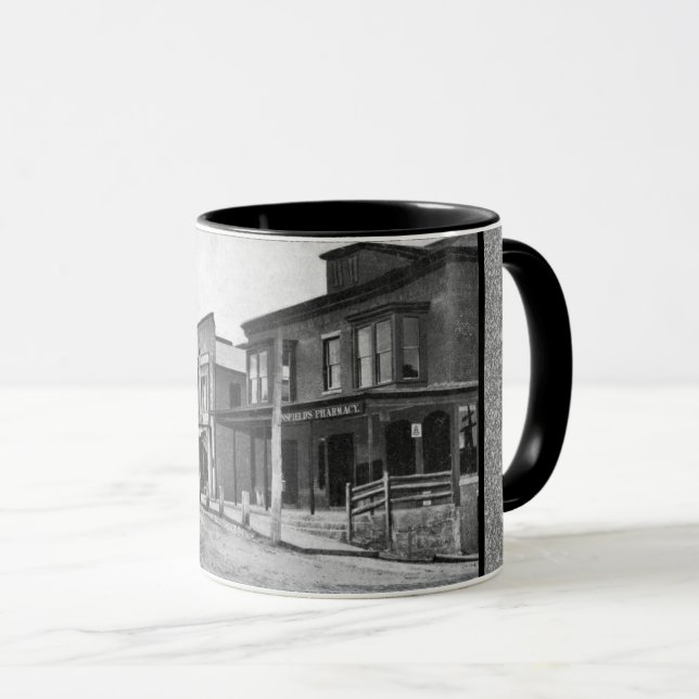 Die Geschichte von Pepperell Massachusetts Glam Tasse (VorderseiteRechts)