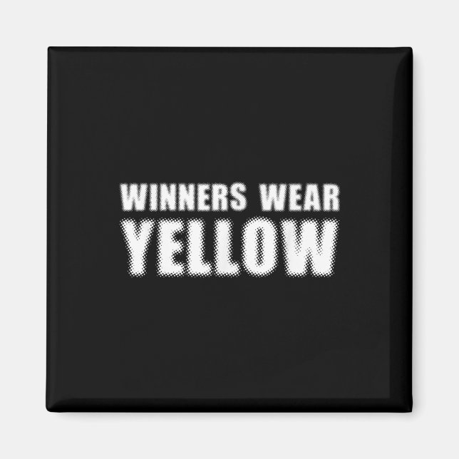 Die Gewinner tragen den Game Compe des Teams aus d Magnet (Vorne)