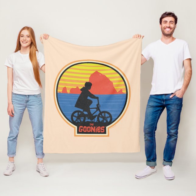 Die Goonies Retro Mikey Riding Bike Grafik Fleecedecke (Beispiel)
