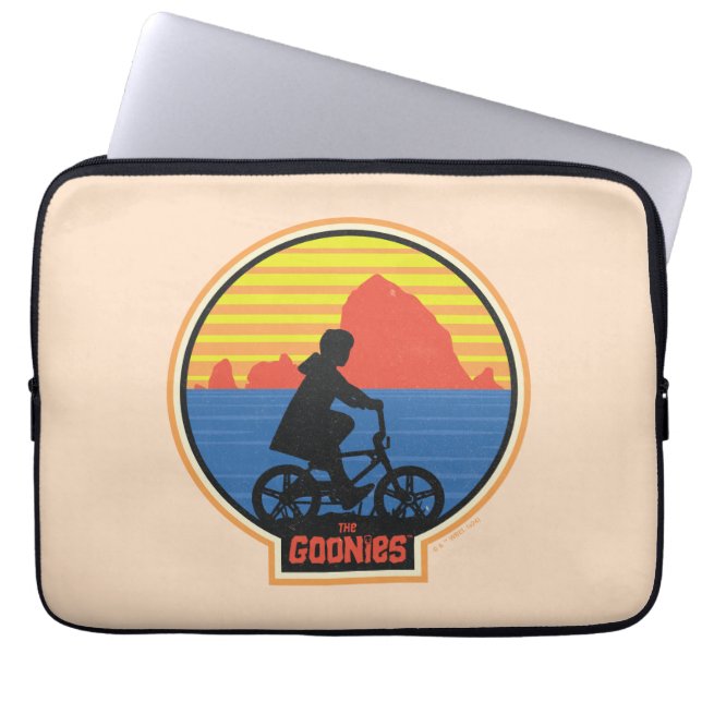 Die Goonies Retro Mikey Riding Bike Grafik Laptopschutzhülle (Vorderseite)