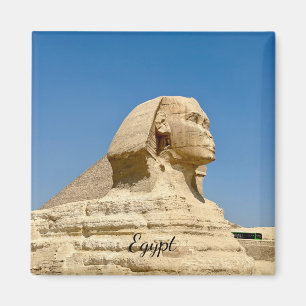 Die Große Sphinx von Giza vor einem klaren blauen  Magnet