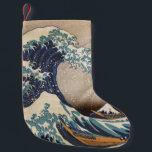 Die große Welle vor Kanagawa Kleiner Weihnachtsstrumpf<br><div class="desc">Die Große Welle von Kanagawa ist ein Holzschnitt des japanischen Künstlers Hokusai. Es wurde um 1830 in der späten Edo-Periode veröffentlicht.</div>