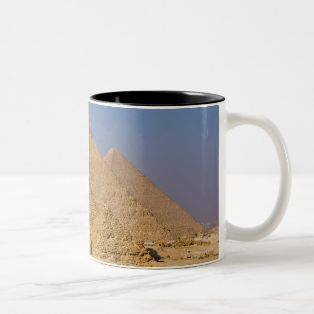 Die großen Pyramiden von Giseh, Ägypten Zweifarbige Tasse (Rechts)