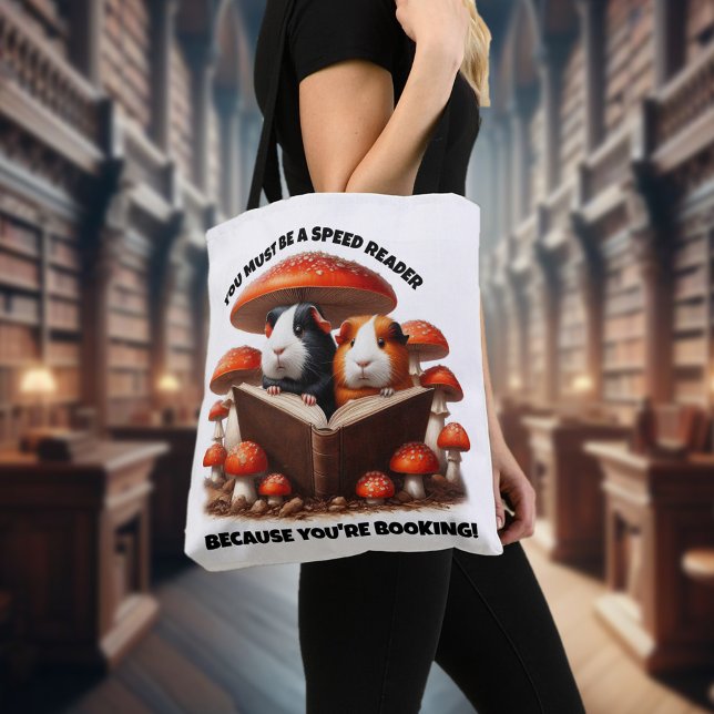 Die Guinea der Hasen unter den roten Pilzen (Guinea Pigs Reading Under Red Mushrooms All-Over-Print Tote Cover Photo)