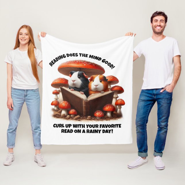 Die Guinea der Hasen unter den roten Pilzen Fleecedecke (Beispiel)