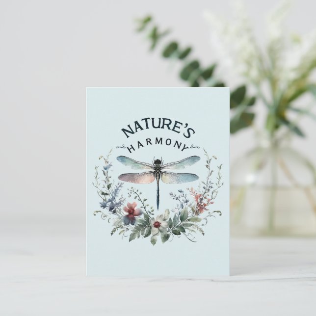 Die Harmonie der Natur - Künstlerische Libelle Postkarte (Stehend Vorderseite)