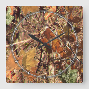 Die Herbstfarben von Jägern in Camouflage Quadratische Wanduhr