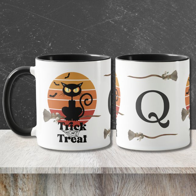 Die Hexenkatze-Trick- oder Treatabenteuer-Monogram Tasse (Von Creator hochgeladen)
