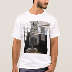 Die Hubble Weltraumteleskop-Raumfähre Atlant T-Shirt