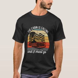 Die Hütte, die den Berg Ourdoo nannte, war von der T-Shirt