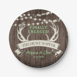 Die Jagd ist über die rustikale Engagement-Partei Pappteller