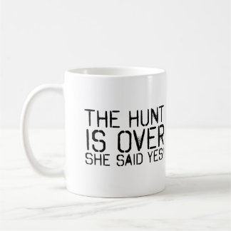 Die Jagd ist vorbei, sie sagte Ja, lustige Bräutig Kaffeetasse