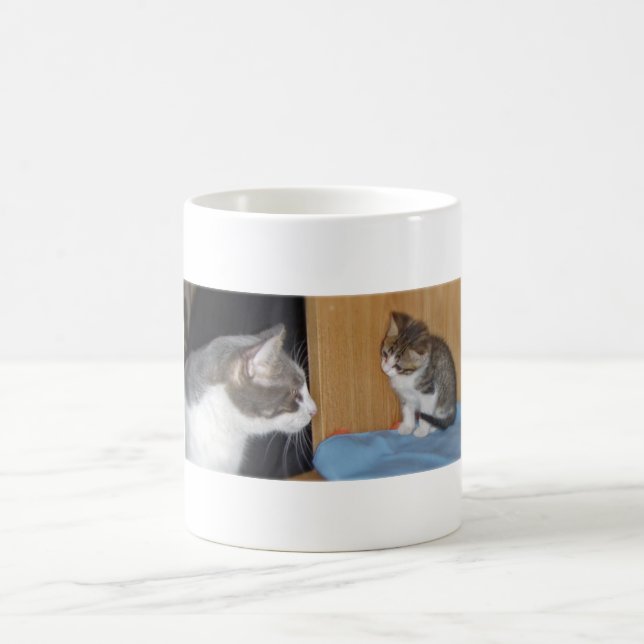 Die Junge und das alte Tasse (Mittel)