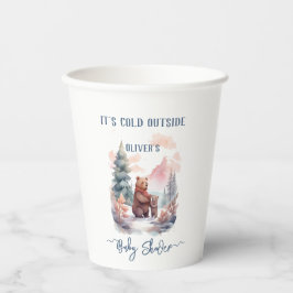 Die kalte Outdoor-Winterwaldbärendusche Pappbecher