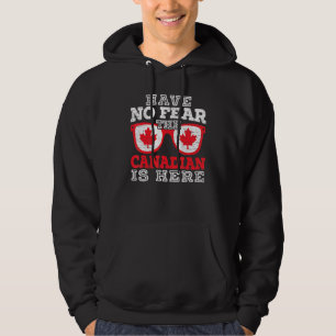 Die Kanadier sind hier am kanadischen Tag Ahornled Hoodie