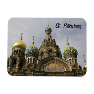 Die Kirche des Retters auf verschütteter Magnet