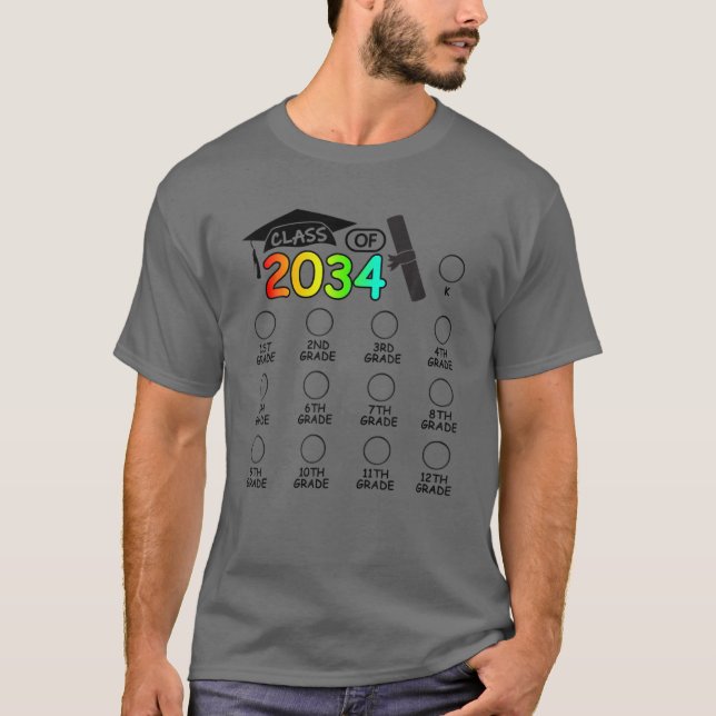 Die Klasse 2034 wächst mit meiner Fläche für das K T-Shirt (Vorderseite)