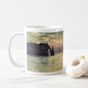 Die Klippe Etretat, Sonnenuntergang von Claude Mon Kaffeetasse