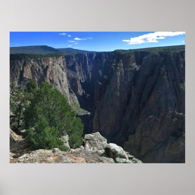 Die Kluft Poster (Vorne)