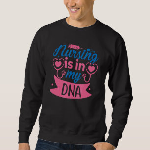 Die Krankenpflege findet am Tag der internationale Sweatshirt