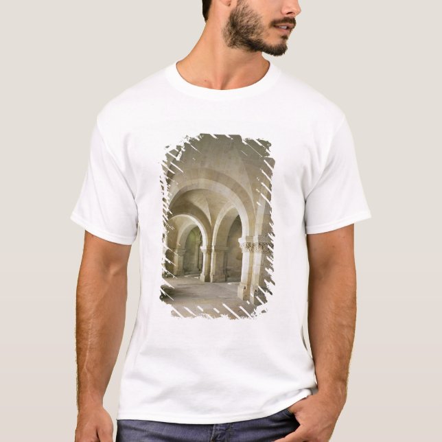 Die Krypta, c.1144 (Foto) T-Shirt (Vorderseite)