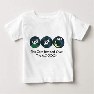 Die Kuh sprang über den MOOOn Baby T-shirt