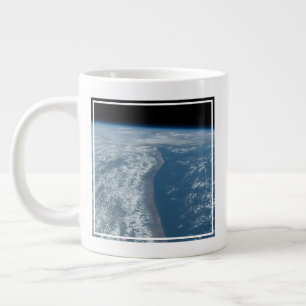 Die Küste des Indischen Ozeans in Kenia und Somali Jumbo-Tasse