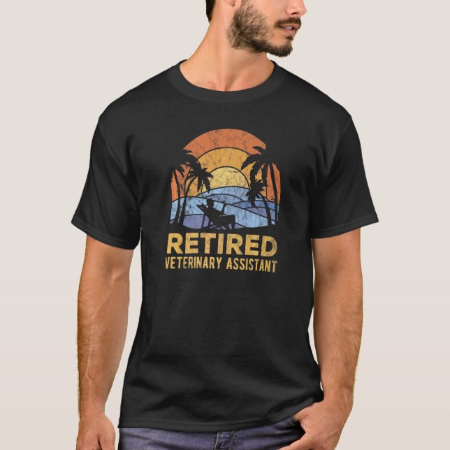 Die Legende hat sich als tierärztliche Assistentin T-Shirt (Vorderseite)