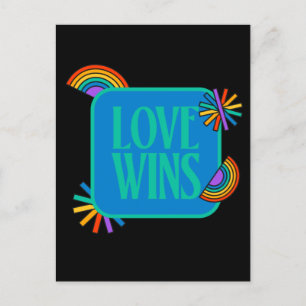 Die Liebe gewinnt. Gay Regenbogen lgbtq Postkarte