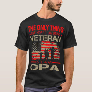 Die Liebe ist mehr als ein Veteran, Opa zu sein T-Shirt