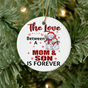 Die Liebe zwischen einer Mutter und einem Sohn Keramik Ornament