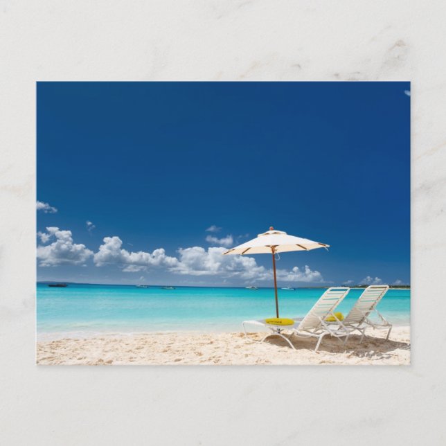 Die Liegestühle am Strand Postkarte (Vorderseite)