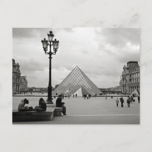 Die Louvre Glass Pyramid Postcard Postkarte