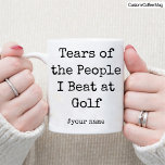 Die lustigen Tränen der Leute, die ich am Golf tra Tasse<br><div class="desc">Das ist eine lustige Personalisierte Golf Liebhaber Coffee Tasse. Die besten Golfliebhaber können sich an ihrem Geburtstag oder an einem besonderen Tag verwöhnen lassen.</div>