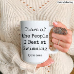 Die lustigen Tränen der Leute, die ich beim Baden  Tasse<br><div class="desc">Dies ist eine Personalisierte Funny Coffee Tasse für Schwimmer. Um sie am Geburtstag oder an einem ganz besonderen Tag behalten und sie als Gedächtnis zu spielen,  ist die beste,  lustige Tasse für Schwimmer.</div>
