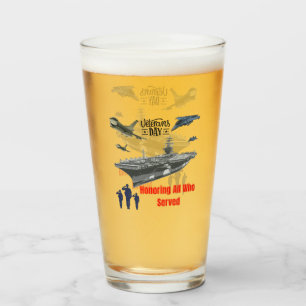 Die mächtige Militärehrung  Glas