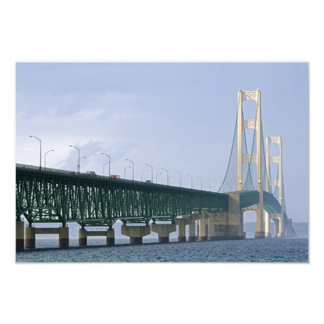 Die Mackinac-Brücke, die die Straße von 2 überspan Fotodruck (Vorne)
