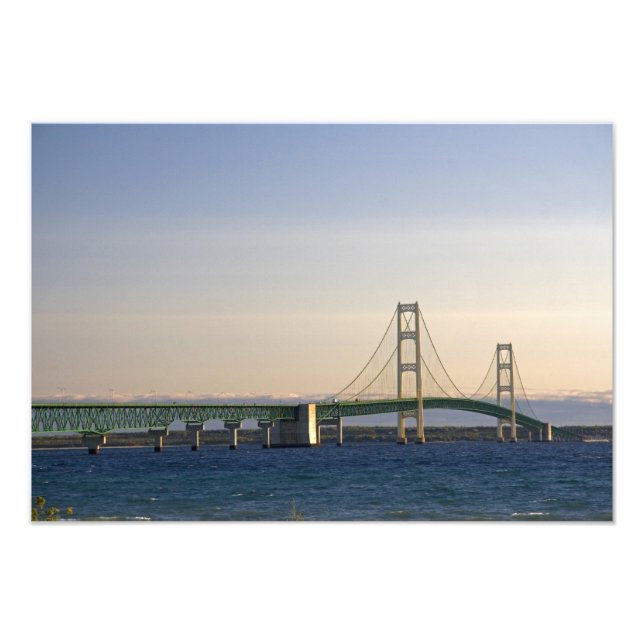 Die Mackinac-Brücke, die die Straße von 2 überspan Fotodruck (Vorne)