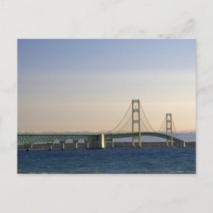 Die Mackinac-Brücke über die Straße 3 Postkarte